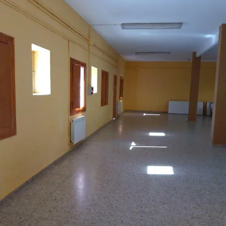 Ostello De *